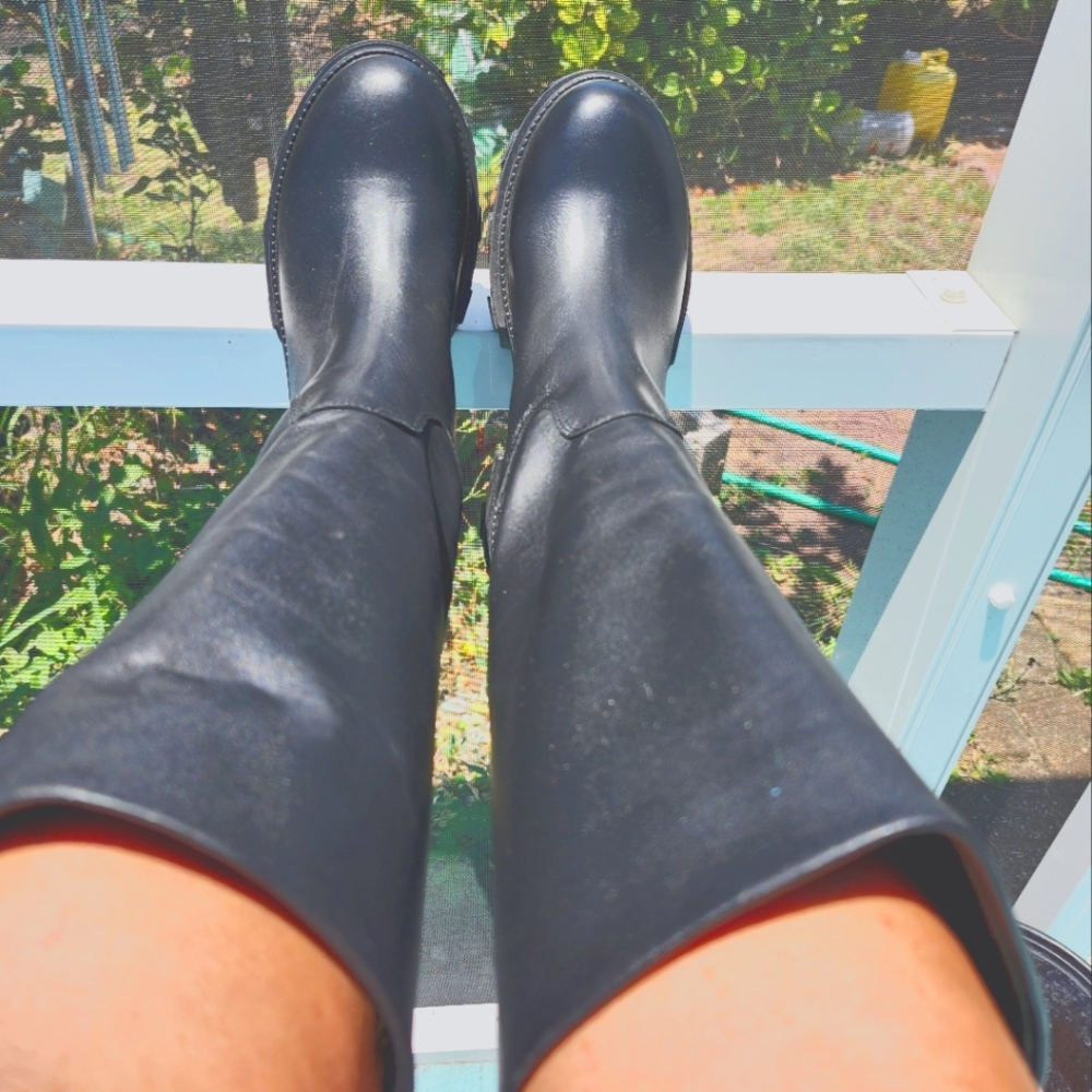 Steve madden all leather black boots. Worn once, tags still on bottom